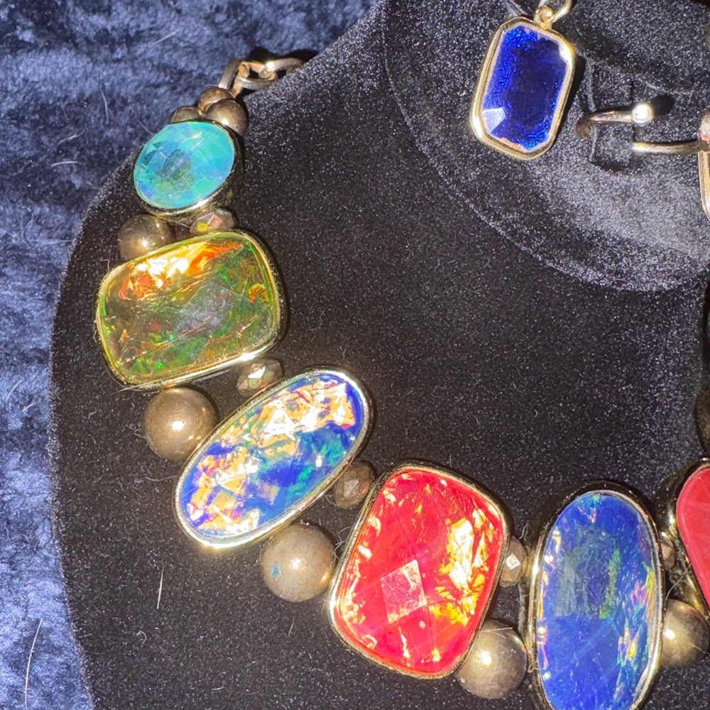 Colorful Jewelry Set - Picture 3 of 6
